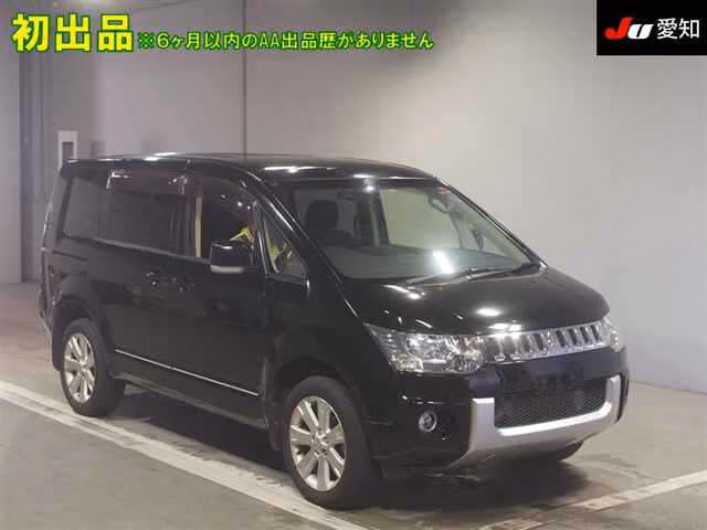 MITSUBISHI DELICA D:5