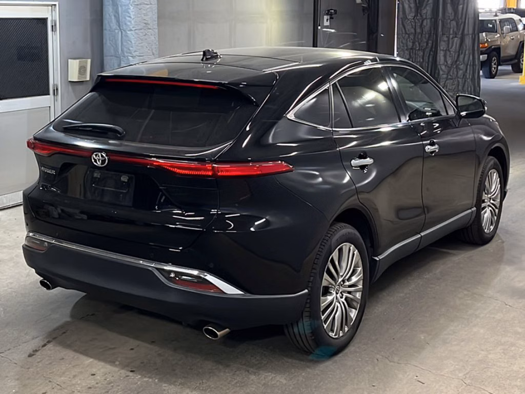 TOYOTA HARRIER