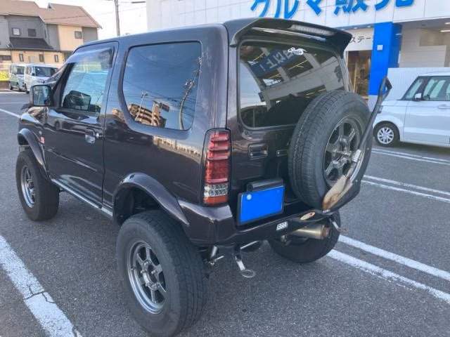 SUZUKI JIMNY SIERRA