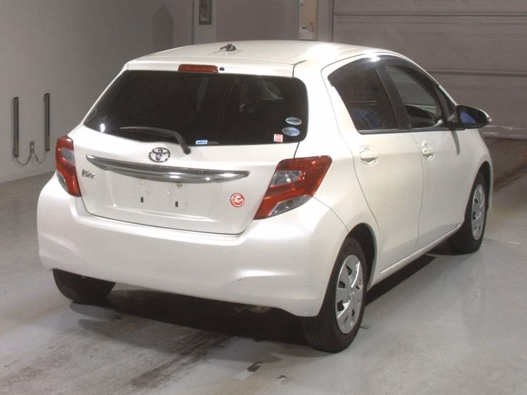 TOYOTA VITZ