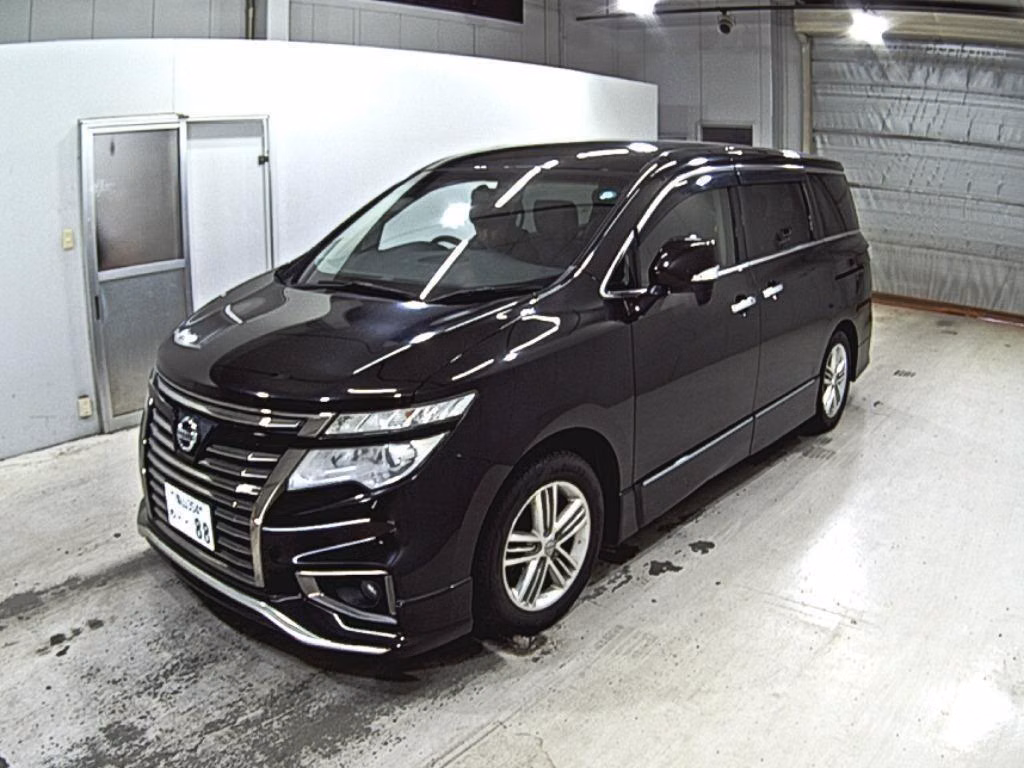 NISSAN ELGRAND
