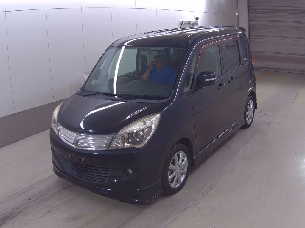 MITSUBISHI DELICA D:2