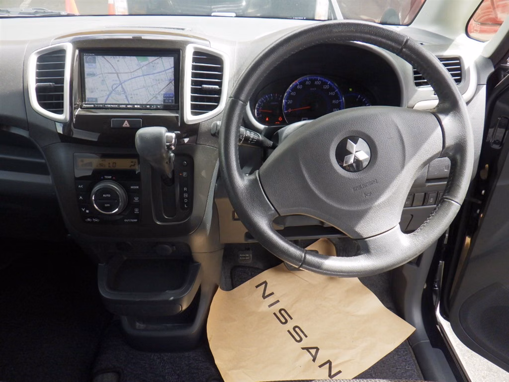 MITSUBISHI DELICA D:2