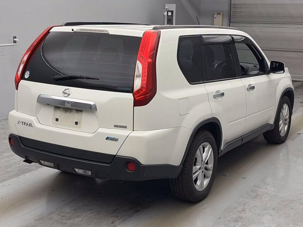 NISSAN X-TRAIL