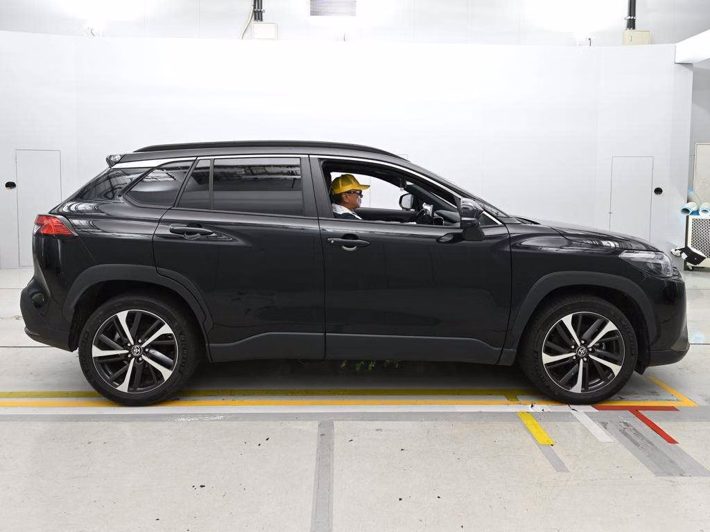 TOYOTA COROLLA CROSS