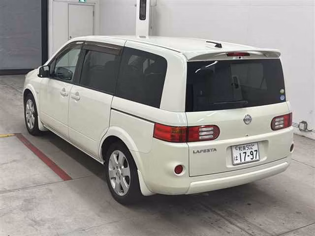 NISSAN LAFESTA