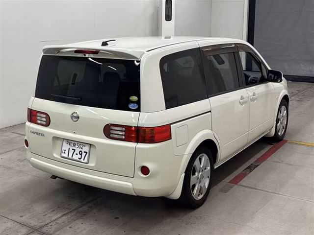 NISSAN LAFESTA