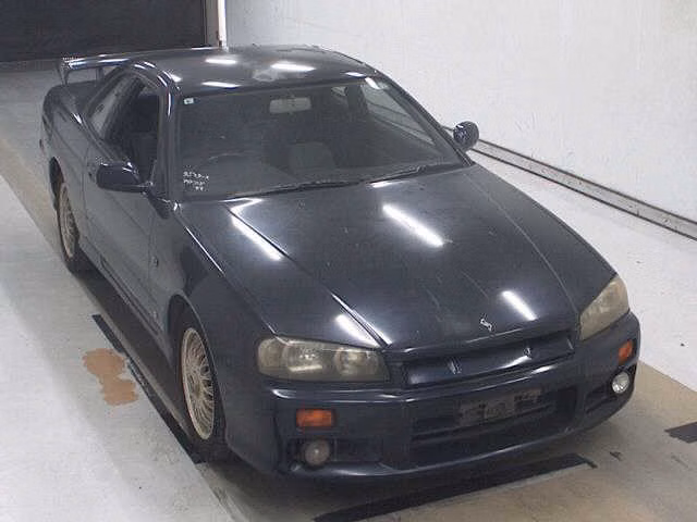 NISSAN SKYLINE
