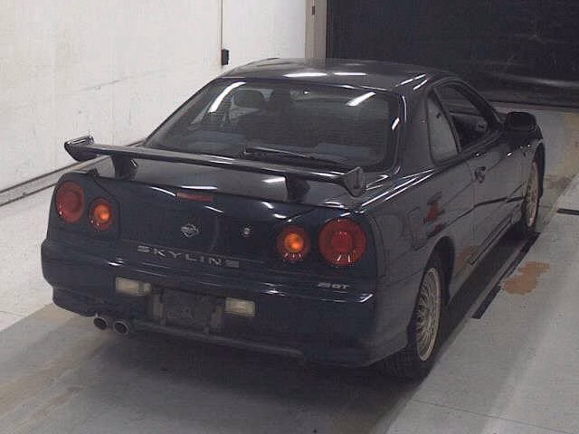 NISSAN SKYLINE