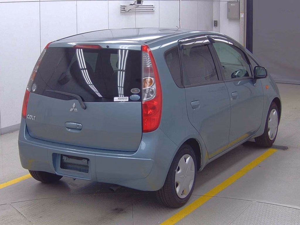 MITSUBISHI COLT