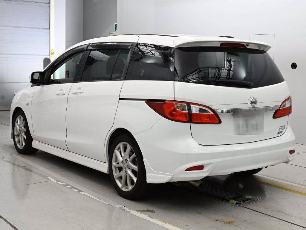 NISSAN LAFESTA