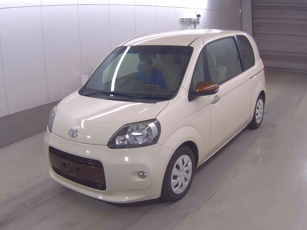TOYOTA PORTE
