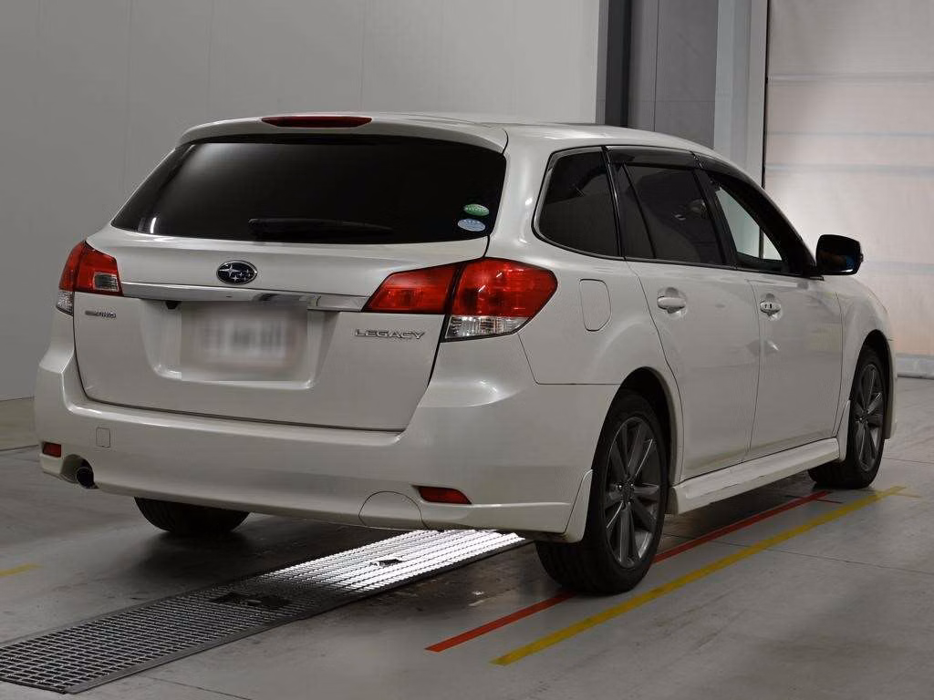 SUBARU LEGACY