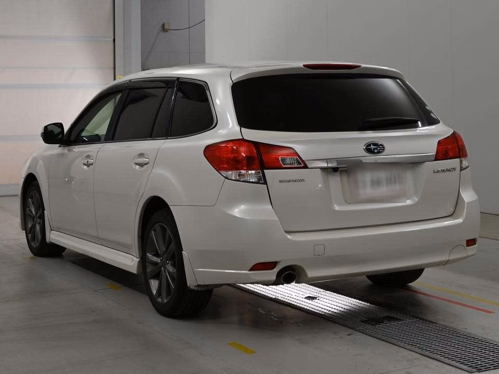 SUBARU LEGACY
