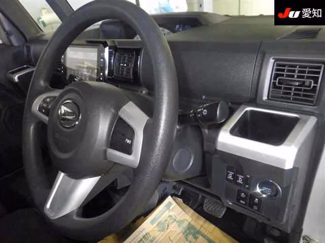 DAIHATSU WAKE