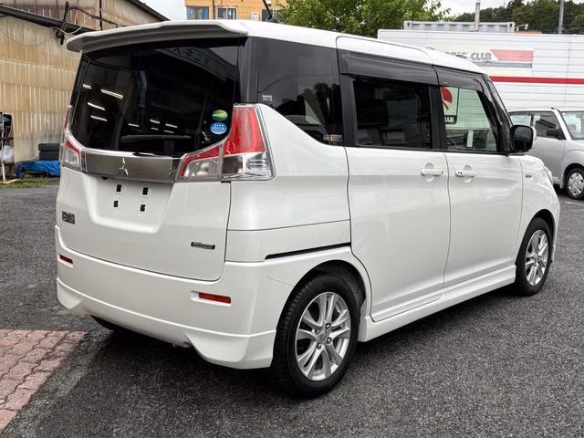 MITSUBISHI DELICA D:2