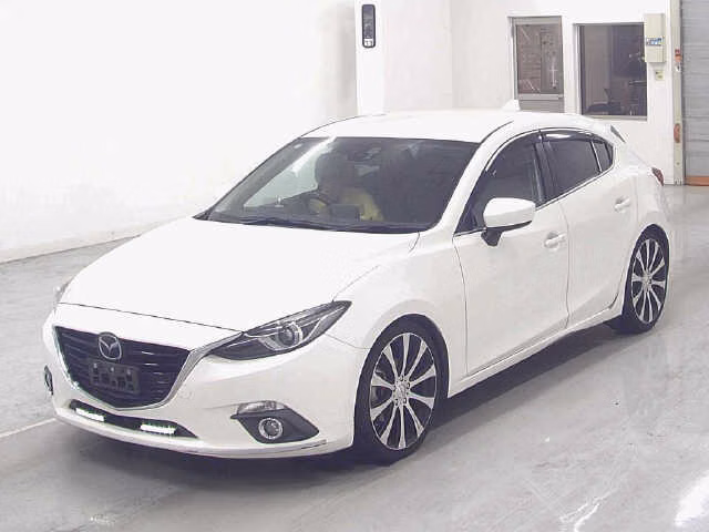 MAZDA AXELA