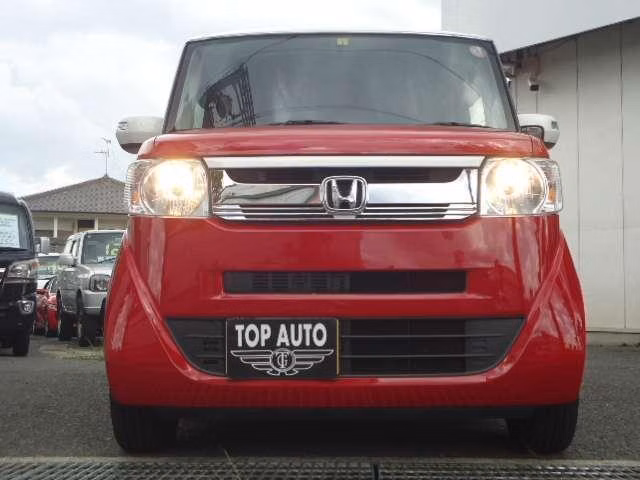 HONDA N-BOX SLASH