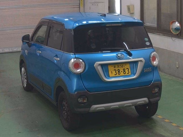 DAIHATSU CAST