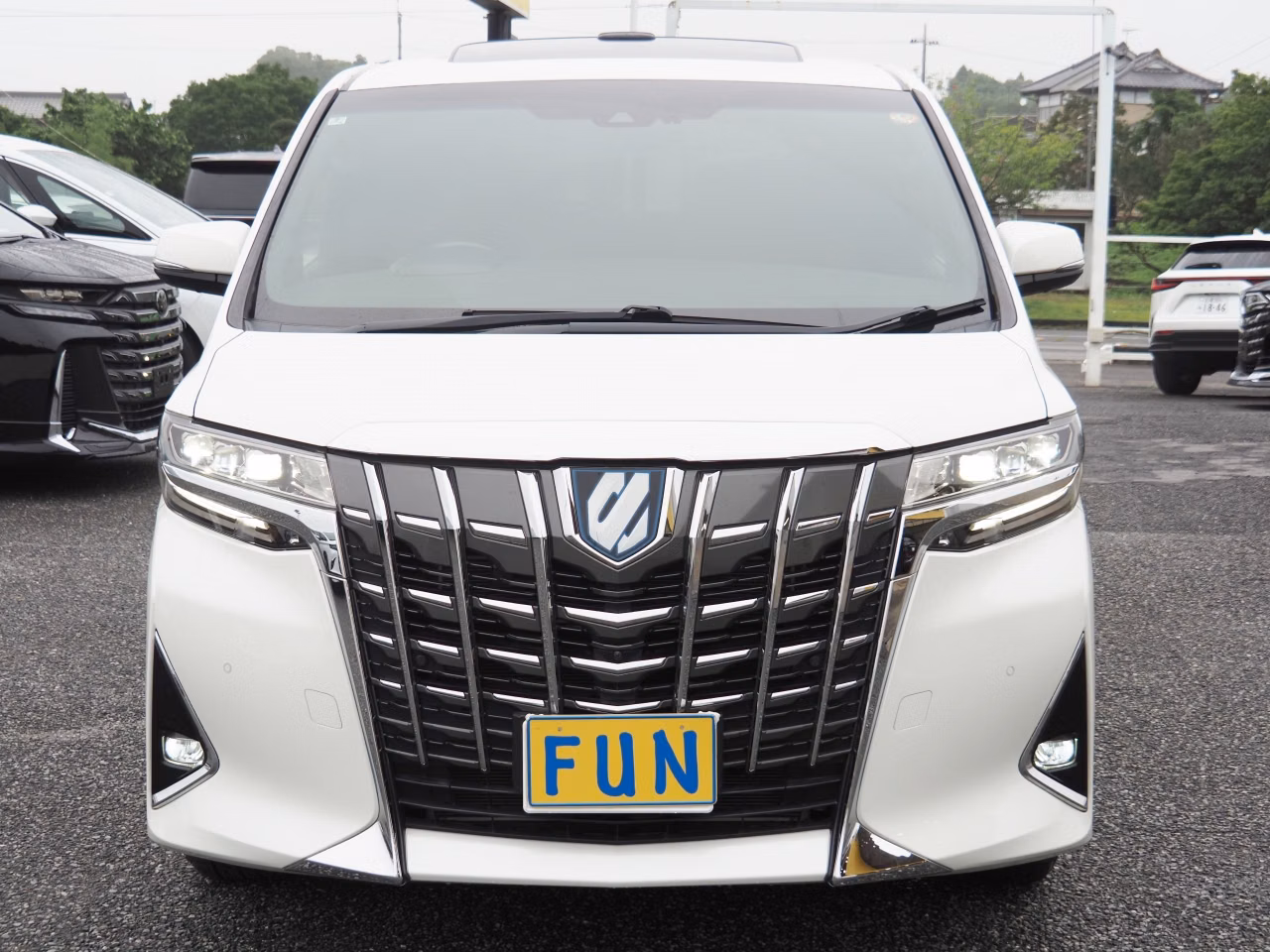 TOYOTA ALPHARD