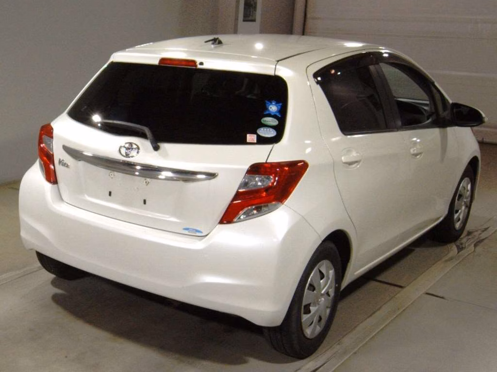 TOYOTA VITZ