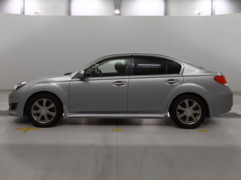 SUBARU LEGACY B4