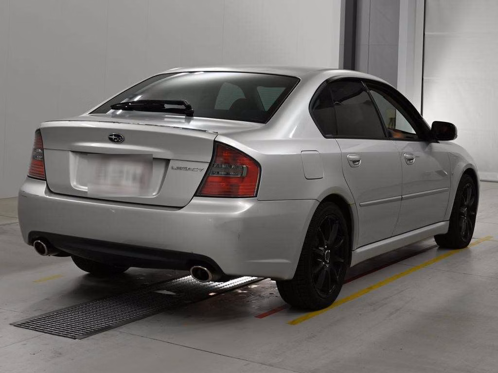 SUBARU LEGACY B4