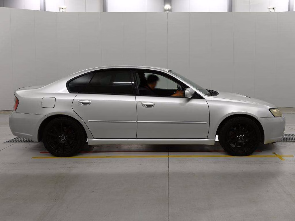 SUBARU LEGACY B4
