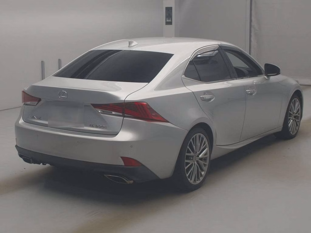 LEXUS IS300