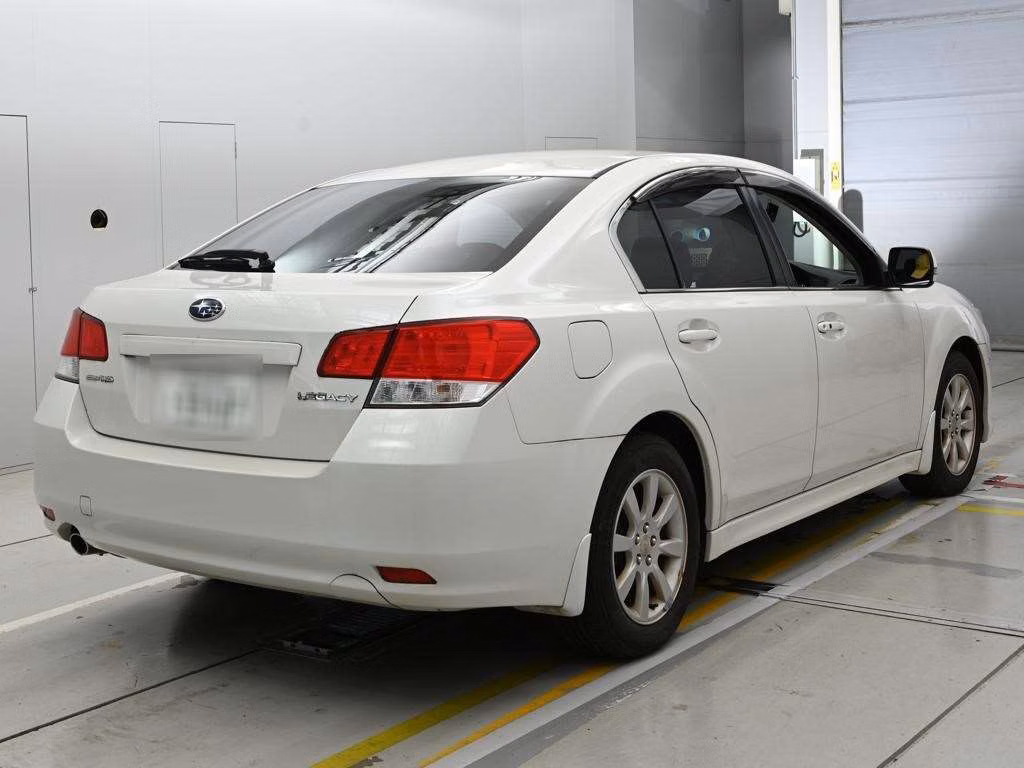 SUBARU LEGACY B4