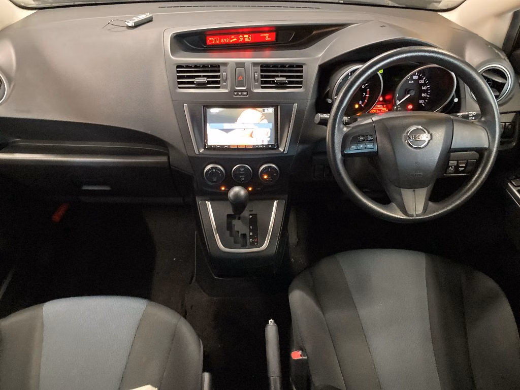 NISSAN LAFESTA