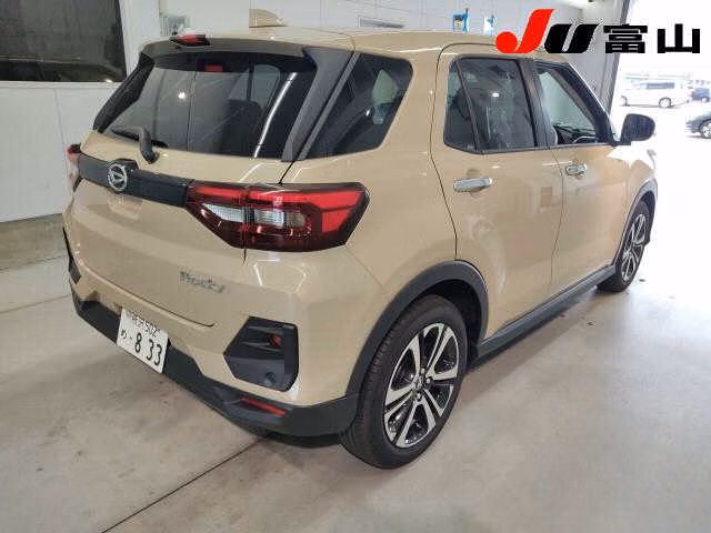 DAIHATSU ROCKY