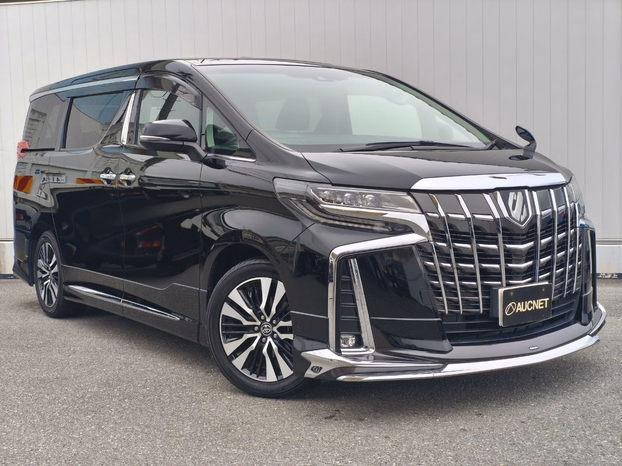 TOYOTA ALPHARD