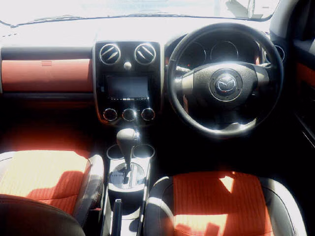 MAZDA VERISA