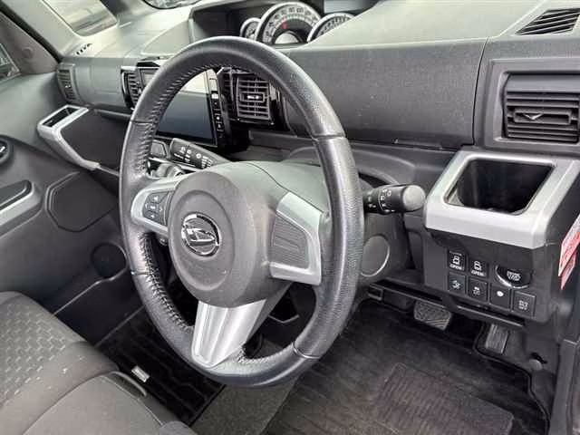 DAIHATSU WAKE