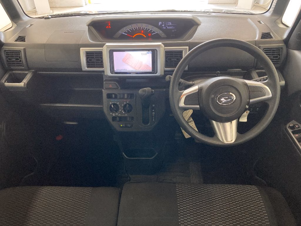 DAIHATSU WAKE