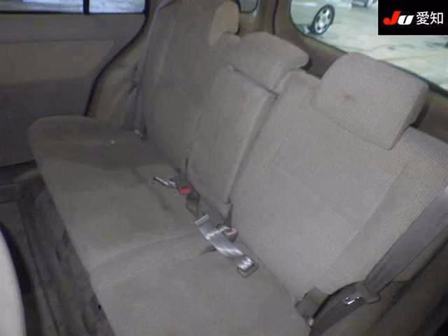 TOYOTA RAUM