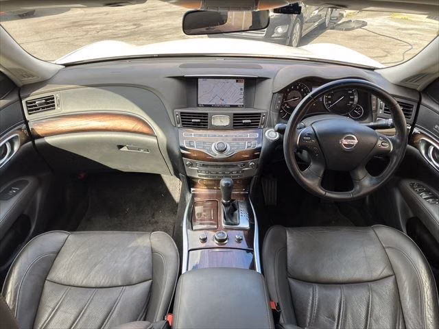 NISSAN FUGA