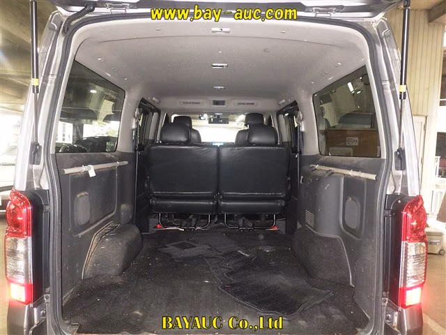 NISSAN NV350 CARAVAN