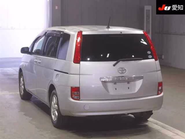 TOYOTA ISIS