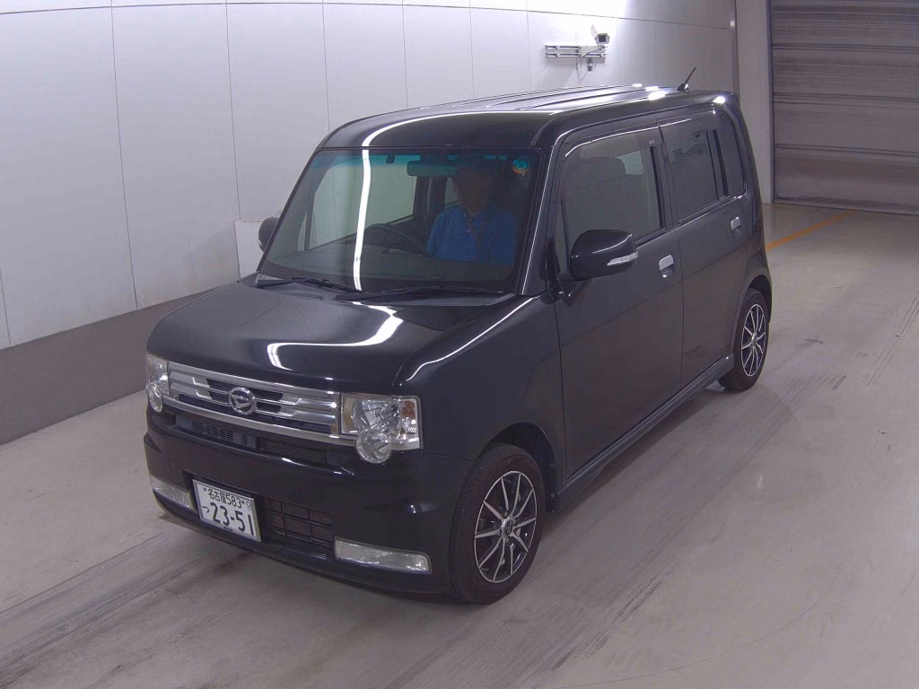 DAIHATSU MOVE CONTE