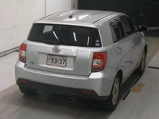TOYOTA IST