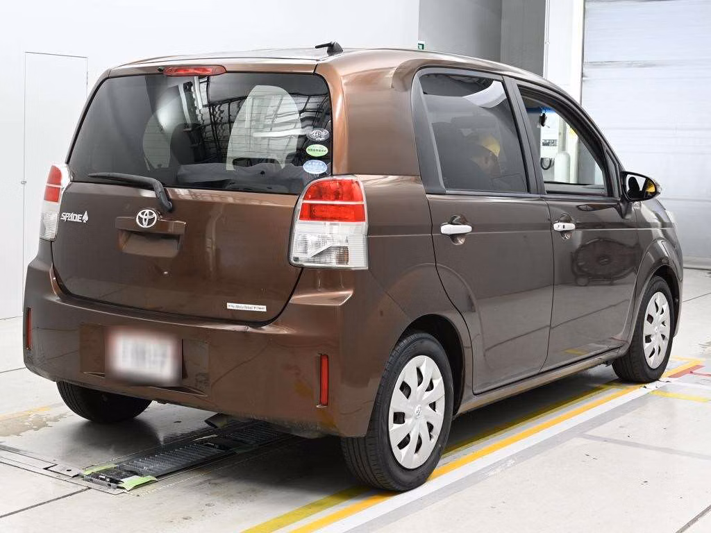 TOYOTA SPADE