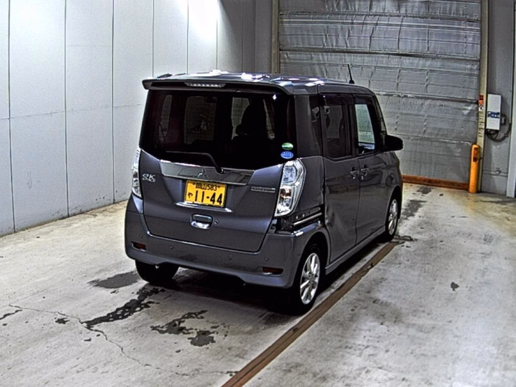 MITSUBISHI EK SPACE