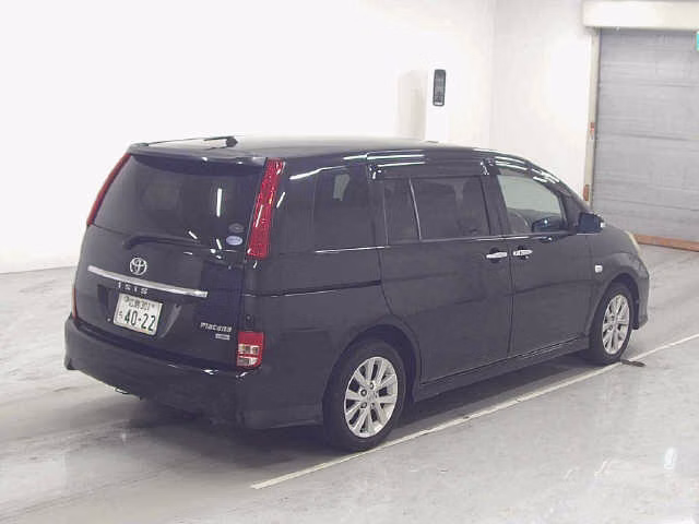 TOYOTA ISIS