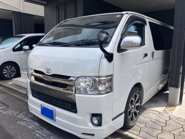 TOYOTA REGIUS ACE