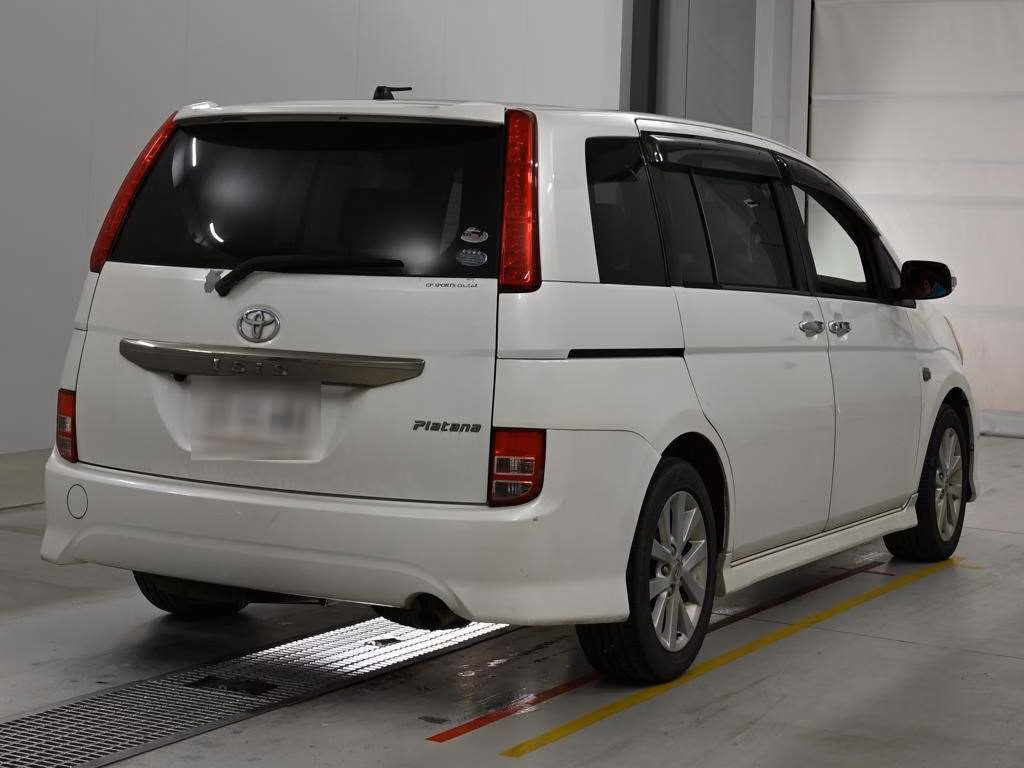 TOYOTA ISIS