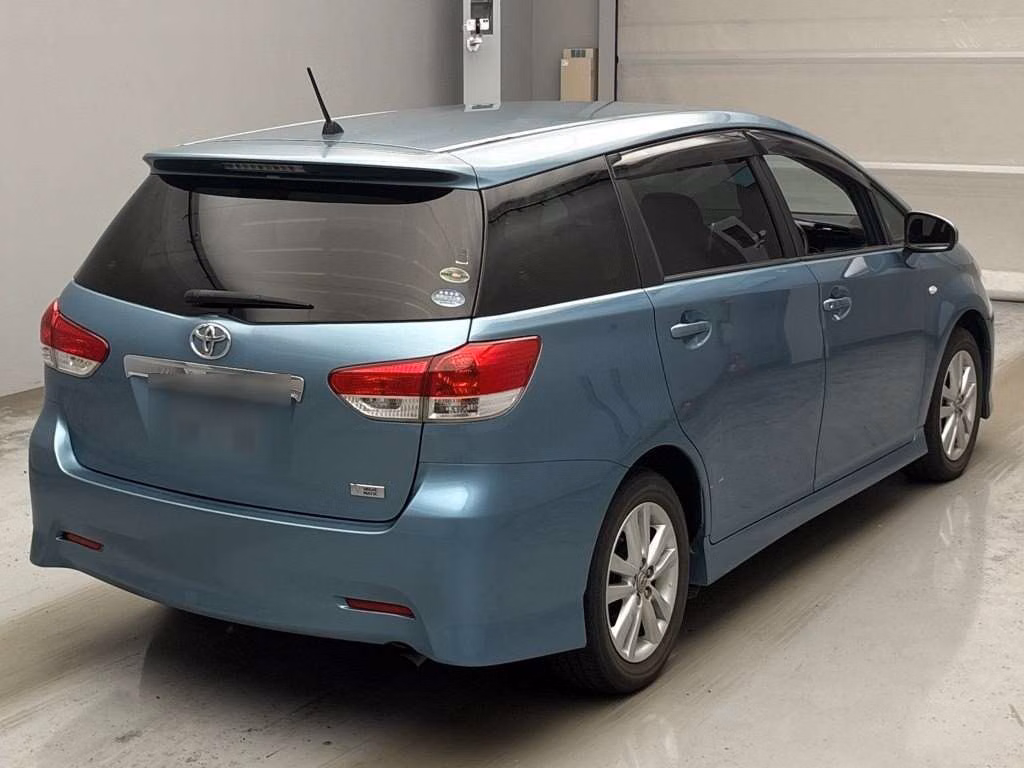 TOYOTA WISH