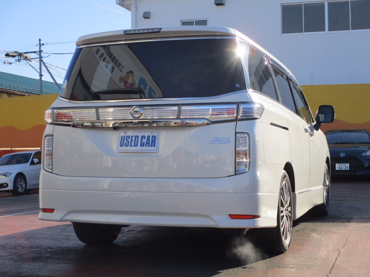 NISSAN ELGRAND