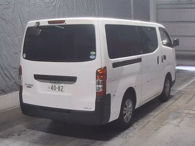 NISSAN NV350 CARAVAN